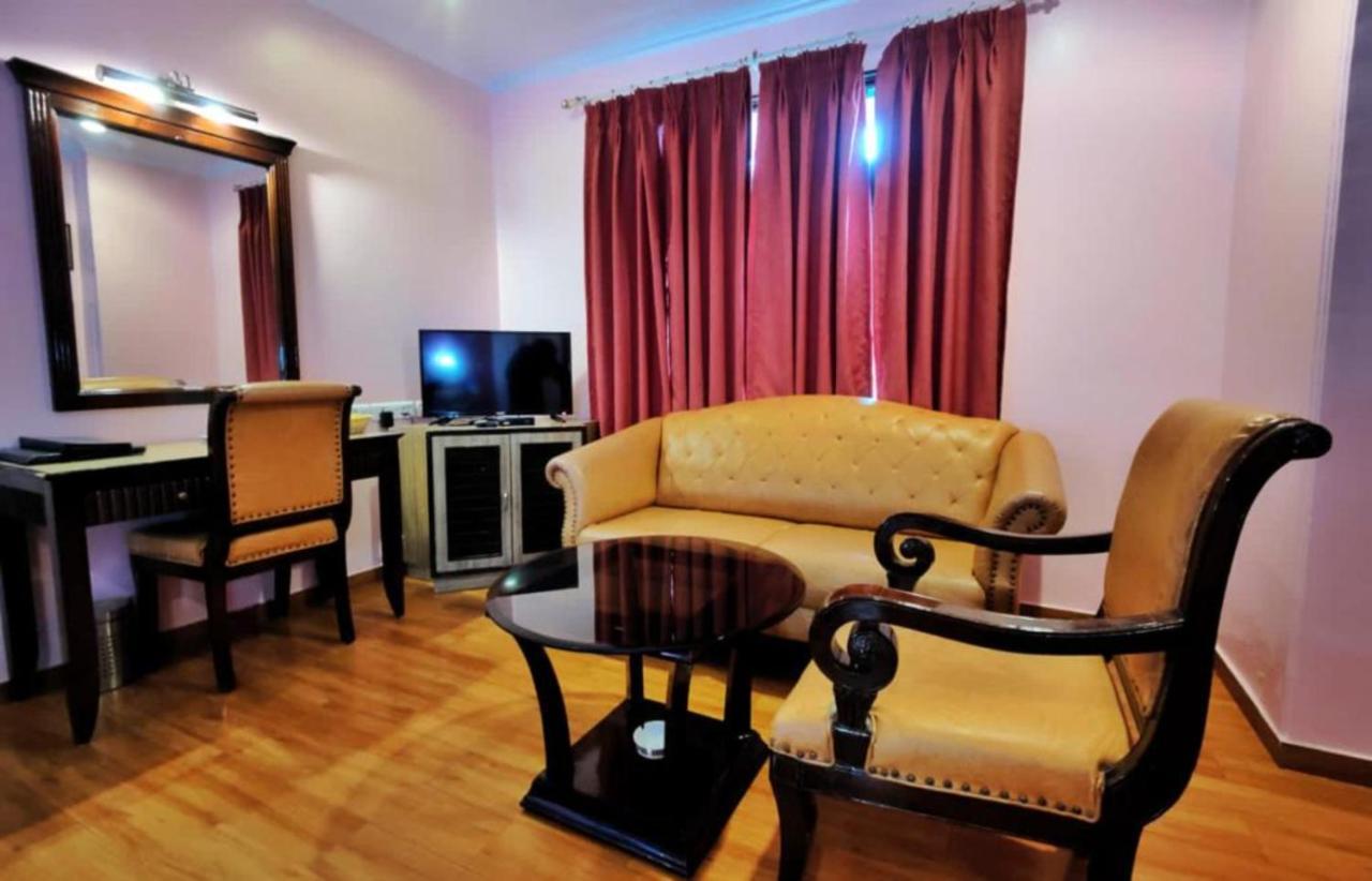 שימלה Hotel Marc מראה חיצוני תמונה