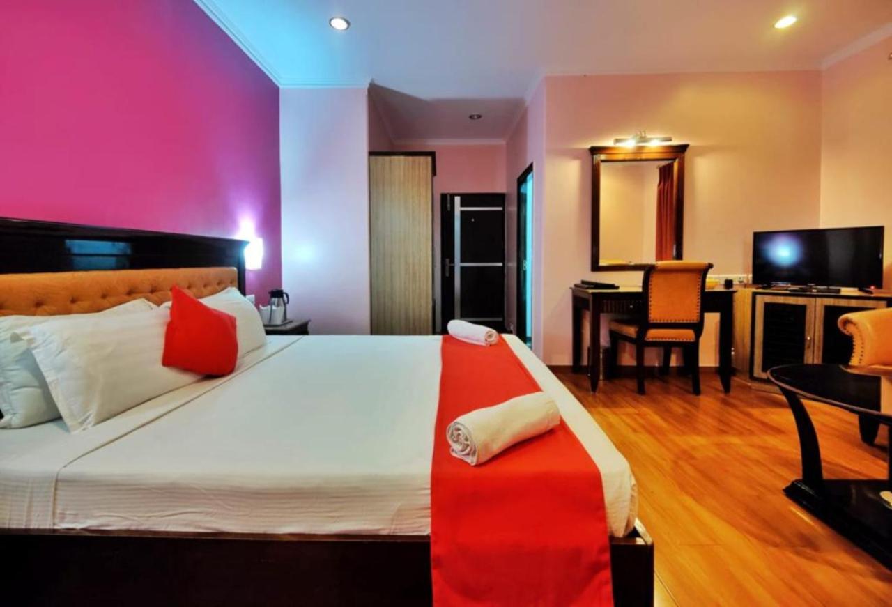 שימלה Hotel Marc מראה חיצוני תמונה